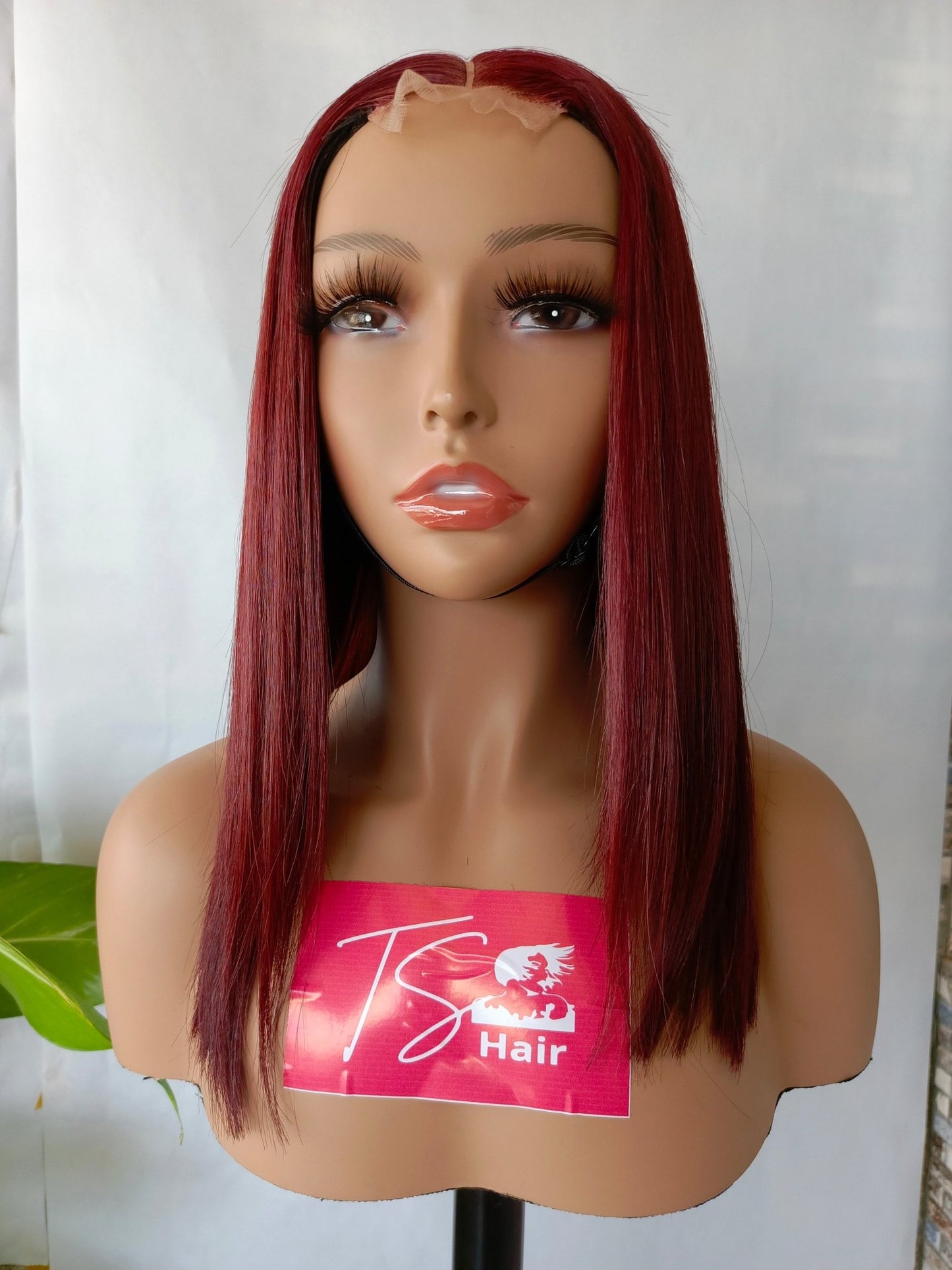 Perruque Bob Vietnamienne Rouge Bordeaux 12 Pouces – Ultra Fluide & Naturelle - TENDANCES STYLES